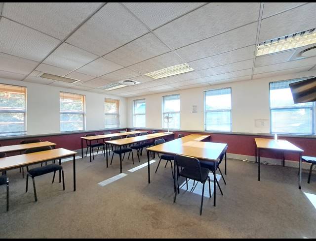 1,350M² OFFICE FOR SALE IN KLEINFONTEIN